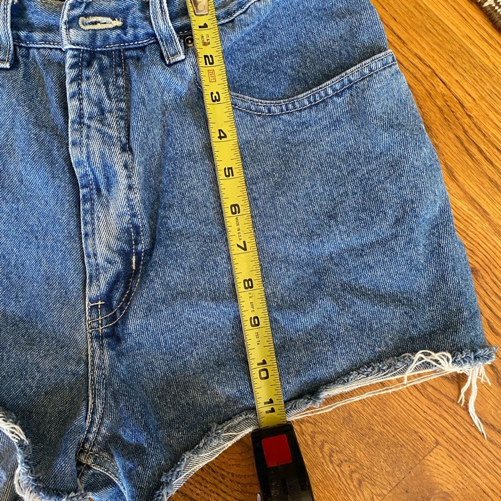 Vintage 90's Route 66 Distressed Frayed Highwaisted  Denim Jean Shorts 32 - Picture 13 of 13